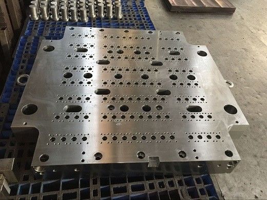 A base de molde plástica S136h do tampão molda a placa de aço